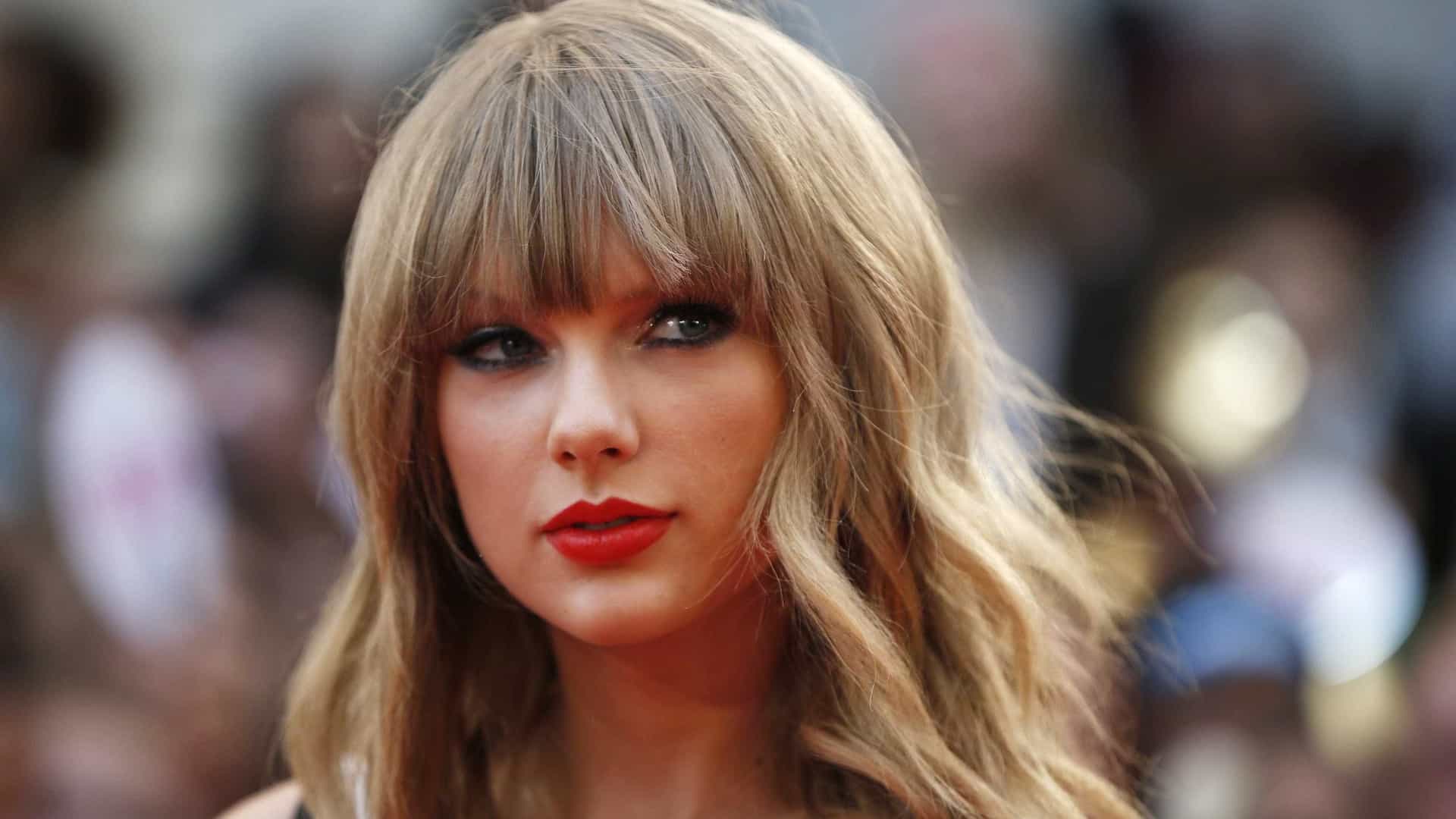 Taylor Swift vendeu 1,3 milhão de cópias do novo trabalho em 24 horas